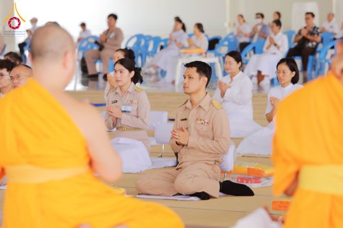 ภาพ No.311542:วันจันทร์ที่ 23 กุมภาพันธ์ พ.ศ. 2569 เปิดโลกทัศน์ผู้บริหารสถานศึกษายุคใหม่ เรียนรู้ต้นแบบการพัฒนาคนผ่านพลัง “บวร–V-Star” ผู้เข้ารับการพัฒนาตามโครงการ สพฐ. ศึกษาดูงานวัดพระธรรมกาย เสริมภาวะผู้นำคุณธรรมสู่การบริหารโรงเรียนอย่างยั่งยืน ณ อาคาร 100 ปี คุณยาย