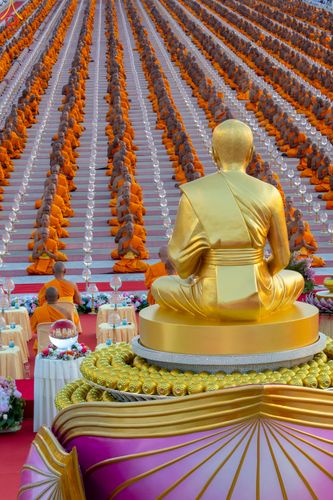 ภาพ No.307836:วันที่ 31 มกราคม พ.ศ. 2569 พิธีจุดประทีปธรรมถวายเป็นพุทธบูชา  และบูชาธรรมมหาปูชนียาจารย์ (ภาพชุดที่ 2) ณ วัดพระธรรมกาย ปทุมธานี ในโครงการธรรมยาตรา กตัญญูบูชา มหาปูชนียาจารย์ พระมงคลเทพมุนี(สด จนฺทสโร) พระผู้ปราบมาร อนุสรณ์สถาน 7 แห่ง ปีที่ 14