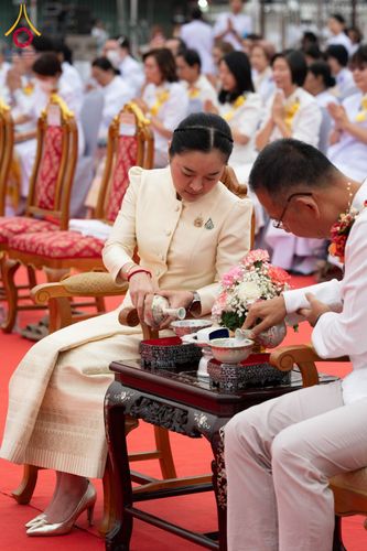 ภาพ No.210319:วันอาทิตย์ที่ 9 มีนาคม พ.ศ. 2568 พ่อเมืองโคราชจัดตักบาตรพระหมื่น ทำบุญเมือง 557 ปี