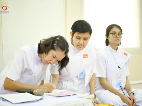 ภาพ No.157604:โครงการ อุบาสกแก้ว อุบาสิกาแก้ว รุ่นที่ 3 ตัวแทนทอดกฐินสามัคคีทั่วไทย 30,000 วัด ระหว่างวันที่ 20-22 กันยายน พ.ศ. 2567 ณ ศูนย์ปฏิบัติธรรมจันทบุรี