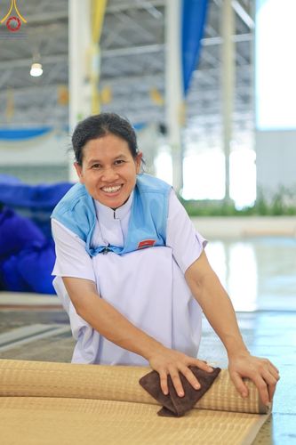 ภาพ No.58269:V.41 เทหมดใจ  ลุยต่อไป ร้อยซาวปี การเตรียมงาน การปฏิบัติงาน และการเก็บงาน ของเจ้าหน้าที่หน่วยงานต่างๆ เพื่อพิธีฉลองอายุวัฒนมงคล 80 ปี หลวงพ่อธัมมชโย และรับถวายมหาสังฆทาน 10,000 กว่าวัดทั่วประเทศ ในวันคุ้มครองโลก จันทร์ที่ 22 เมษายน พ.ศ. 2567