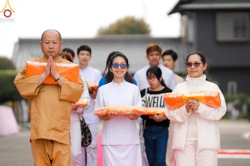 ภาพ No.133061:พิธีทอดผ้าป่าสามัคคีฉลองครบ 13 ปี วัดพระธรรมกายไอจิ แด่คณะพระภิกษุสงฆ์ 12 วัด ศูนย์สาขาทั่วภาคพื้นญี่ปุ่น วันที่ 31 มีนาคม พ.ศ. 2567