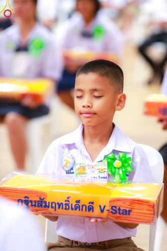 ภาพ No.152877:อบรมเชิงปฎิบัติการจัดกิจกรรมทอดกฐินสัมฤทธิ์ และพิธีมอบผ้าไตรประธานกฐินสัมฤทธิ์เด็กดี V-Star ประจำปีพุทธศักราช 2567  วันเสาร์ที่ 7 กันยายน พ.ศ.2567 ณ สภาธรรมกายสากล วัดพระธรรมกาย