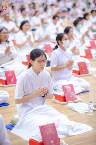 ภาพ No.138843:พิธีถวายกองทุนสนับสนุน การสร้างพระไตรปิฎกฉบับธรรมชัย และอนุรักษ์คัมภีร์ใบลาน น้อมบูชาธรรมหลวงพ่อธัมมชโย 80 ปี ณ ห้องแก้วสารพัดนึก 2 วัดพระธรรมกาย วันเสาร์ที่ 1 มิถุนายน พศ. 2567