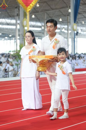 ภาพ No.167744:พิธีทอดกฐิน และ พิธีกรานกฐิน ในวันอาทิตย์ที่ 3 พฤศจิกายน พ.ศ. 2567 ณ วัดพระธรรมกาย จ.ปทุมธานี