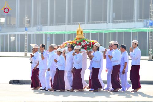 ภาพ No.209682:วันอาทิตย์ที่ 2 มีนาคม พ.ศ. 2568 พิธีภาคบ่าย สัมมนาพิเศษ, ปฏิบัติธรรม พิธีรับมอบพระบรมสารีริกธาตุ ณ สภาธรรมกายสากล วัดพระธรรมกาย