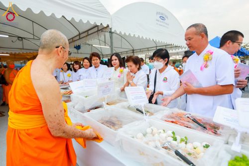 ภาพ No.118085:พิธีถวายภัตตาหารเป็นสังฆทาน แด่คณะพระธรรมยาตรา ปีที่ 12 วันที่ 24 มกราคม พ.ศ. 2567 ณ อนุสรณ์สถานบางนางแท่น จ.นครปฐม