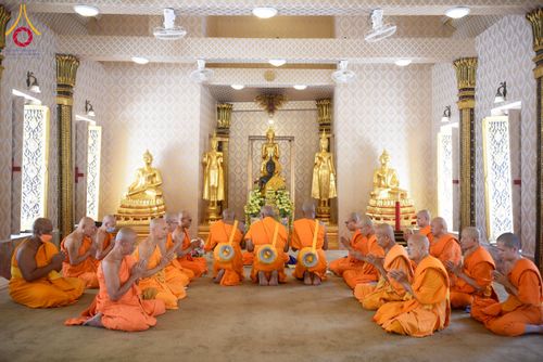 ภาพ No.278138:วันเสาร์ที่ 6 ธันวาคม พ.ศ. 2568 พิธีเวียนประทักษิณ ขอขมามอบผ้าไตร บรรพชาอุปสมบทหมู่ธรรมทายาท จำนวน 53 รูป โครงการอุปสมบทหมู่ รุ่นบูชาธรรมมหาปูชนียาจารย์ ประจำปี 2568 จังหวัดสระบุรี