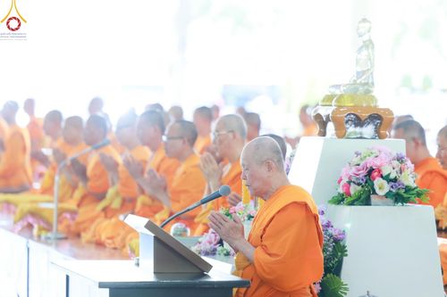 ภาพ No.184831:พิธีถวายภัตตาหารเมนูสวรรค์ "เพื่อการบรรลุธรรม" เนื่องในวาระอายุวัฒนมงคล 84 ปี หลวงพ่อทัตตชีโว วันเสาร์ที่ 21 ธันวาคม พ.ศ. 2567 ณ หอฉันคุณยายอาจารย์ฯ วัดพระธรรมกาย