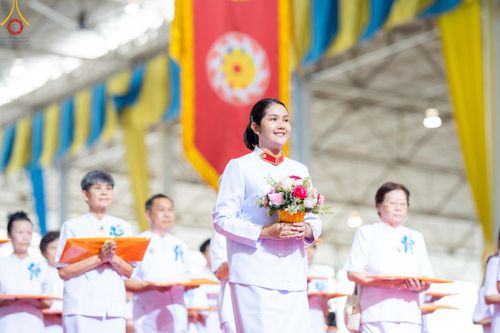 ภาพ No.154541:พิธีทอดผ้าป่าสมทบกฐินวัดพระธรรมกาย และสมทบกฐิน 30,000 วัดทั่วไทย ครั้งที่ 2 ณ สภาธรรมกายสากล วัดพระธรรมกาย วันอังคารที่ 17 กันยายน พ.ศ. 2567