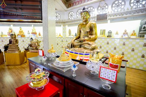 ภาพ No.245056:วันที่ 30-31 สิงหาคม พ.ศ. 2568 พิธีฉลองสมโภช พระบรมสารีริกธาตุ ณ วัดพระธรรมกายกัวลาลัมเปอร์ ประเทศมาเลเซีย เพื่ออัญเชิญไปประดิษฐาน ณ วัดพุทธมหาวิหาร ประเทศศรีลังกา