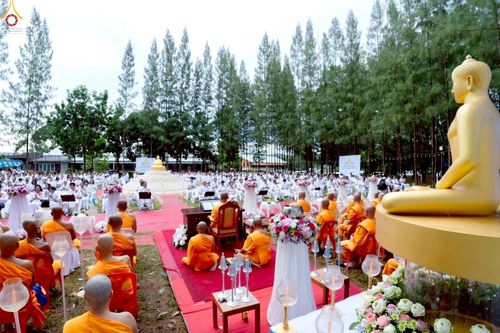 ภาพ No.238388:วันเสาร์ที่ 9 สิงหาคม พ.ศ. 2568 พิธีกลั่นแผ่นดิน โปรยทราย และจุดประทีปถวายเป็นพุทธบูชา จ.ระยอง สถาปนาองค์พระเจดีย์เพื่อสร้างสันติภาพโลก ณ ศูนย์ปฏิบัติธรรมระยอง(บ้านช่องลม) ต.บางบุตร อ.บ้านค่าย จ.ระยอง