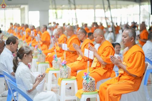 ภาพ No.248310:วันอาทิตย์ที่ 21 กันยายน พ.ศ. 2568 พิธีตักบาตร, พิธีทอดผ้าป่าบำรุงธุดงคสถานล้านนา, พิธีถวายกองทุนการศึกษาพระบาลี, พิธีถวายสลากภัตเป็นสังฆทาน เนื่องในโอกาสครบรอบ 39 ปี ธุดงคสถานล้านนา ณ ธุดงคสถานล้านนา อ.สันทราย จ.เชียงใหม่