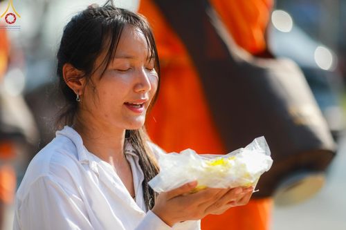 ภาพ No.116664:พิธีต้อนรับพระธรรมยาตรา ปีที่ 12 ณ อนุสรณ์สถานบางปลา จ.นครปฐม วันที่ 21 มกราคม พ.ศ. 2567