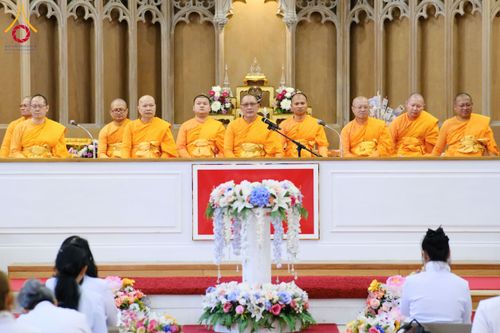 ภาพ No.172211:พิธีทอดกฐิน วัดพระธรรมกายสก็อตแลนด์ บูชาธรรม 80 ปี หลวงพ่อธัมมชโย โดยคณะศิษยานุศิษย์วัดพระธรรมกาย วันที่ 25 ตุลาคม พ.ศ. 2567