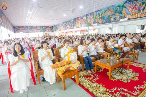 ภาพ No.162771:โครงการกฐินสามัคคีทั่วไทย 30,000 วัด บูชาธรรม 80 ปี หลวงพ่อธัมมชโย โดย คณะศิษยานุศิษย์วัดพระธรรมกาย ณ วัดโบสถ์บน จ.นนทบุรี วันที่ 19 ตุลาคม พ.ศ. 2567