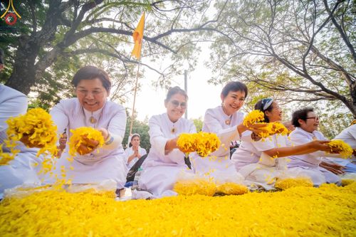 ภาพ No.120057:พิธีต้อนรับพระธรรมยาตรา ในโครงการธรรมยาตรา กตัญญูบูชา มหาปูชนียาจารย์ พระมงคลเทพมุนี(สด จนฺทสโร) พระผู้ปราบมาร อนุสรณ์สถาน 7 แห่ง ปีที่ 12 วันที่ 28 มกราคม พ.ศ. 2567 ณ วัดพระธรรมกาย จ.ปทุมธานี