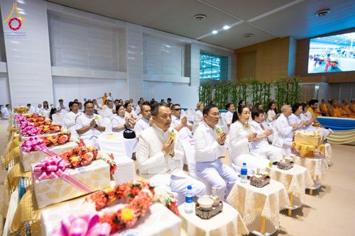 ภาพ No.185294:พิธีถวายมหาสังฆทาน 1,000 วัด ในวาระอายุวัฒนมงคล 84 ปี หลวงพ่อทัตตชีโว วันอาทิตย์ที่ 22 ธันวาคม พ.ศ. 2567 ณ สภาธรรมกายสากล วัดพระธรรมกาย