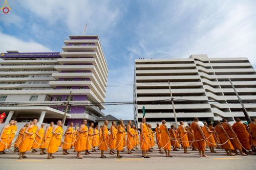 ภาพ No.239217:วันอาทิตย์ที่ 17 สิงหาคม พ.ศ. 2568 พิธีอัญเชิญรูปเหมือนพระมงคลเทพมุนี (สด จันทสโร) ณ ศาลากลางจังหวัดเลย ถึงลานพญานาค สวนสาธารณะกุดป่อง อ.เมือง จ.เลย