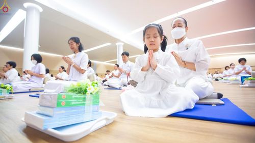 ภาพ No.225388:วันอาทิตย์ที่ 18 พฤษภาคม พ.ศ. 2568 พิธีร่วมบุญการศึกษา พระภิกษุ สามเณร ณ ห้องแก้วสารพัดนึก 2 วัดพระธรรมกาย