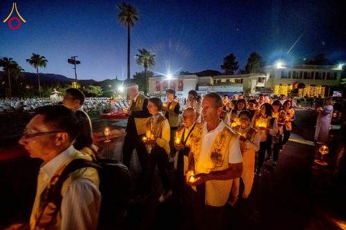 ภาพ No.225752:วันอาทิตย์ที่ 11 พฤษภาคม พ.ศ. 2568 วัดพระธรรมกายแคลิฟอร์เนีย จัดงานวิสาขบูชานานาชาติ และถวายมหาสังฆทานคณะสงฆ์ 120 รูป