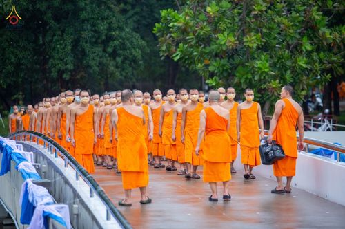 ภาพ No.88734:คณะสงฆ์ เจ้าหน้าที่ และสาธุชน ทุ่มเทแรงกายแรงใจเตรียมงาน เพื่องานวันครูผู้ค้นพบวิชชาธรรมกาย ตั้งแต่วันที่ 20 กันยายน พ.ศ. 2566