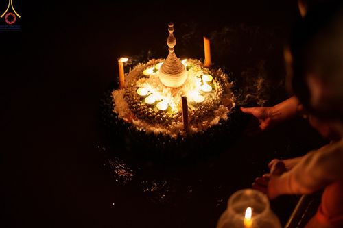 ภาพ No.175989:พิธีจุดประทีปโคมลาน, โคมลอยและลอยกระทง ถวายประทีปเป็นพุทธบูชา สร้างความสว่างไสวให้กับแผ่นดินด้วยแสงธรรม วันที่ 15 พฤศจิกายน พ.ศ. 2567 ณ พุทธอุทยานนานาชาติ อ.โพนพิสัย จ.หนองคาย