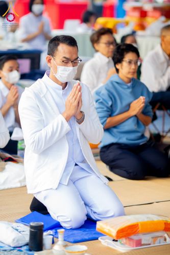 ภาพ No.200242:พิธีถวายภัตตาหารเป็นสังฆทาน แด่พระธรรมยาตรา ณ อนุสรณ์สถานบางปลา วัดบางปลา อำเภอบางเลน จังหวัดนครปฐม ในโครงการธรรมยาตรา กตัญญูบูชา มหาปูชนียาจารย์ พระมงคลเทพมุนี(สด จนฺทสโร) พระผู้ปราบมาร อนุสรณ์สถาน 7 แห่ง ปีที่ 13 วันที่ 23 มกราคม พ.ศ. 2568