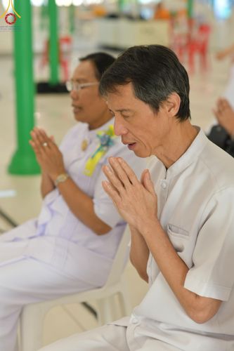 ภาพ No.199712:โครงการอุปสมบทหมู่บูชาธรรม 116 ปี คุณยายอาจารย์มหารัตนอุบาสิกาจันทร์ ขนนกยูง โครงการอุปสมบทหมู่ธรรมทายาท ระดับอุดมศึกษา รุ่นที่ 51 ภาคฤดูหนาว  ณ โบสถ์พระไตรปิฏก วัดพระธรรมกาย จ.ปทุมธานี  วันที่ 11 มกราคม พ.ศ. 2568 โดยมีพระครูปลัดรัตนวีรวัฒน์ เจ้าอาวาสวัด