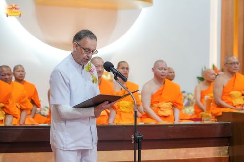 ภาพ No.169430:พิธีทอดกฐินสามัคคี เพื่อสนับสนุนการเผยแผ่พระพุทธศาสนาวิชชาธรรมกาย ณ วัดพระธรรมกายลอนดอน สหราชอาณาจักร วันอาทิตย์ที่ 20 ตุลาคม พ.ศ. 2567