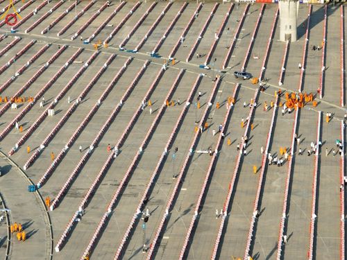 ภาพ No.218982:วันที่ 18-20 เมษายน พ.ศ. 2568 การเตรียมงานในลานธรรม , วิหารคด เพื่องานวันคุ้มครองโลก 22 เมษายน พศ. 2568