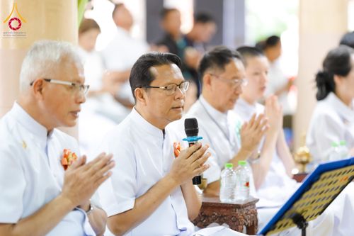 ภาพ No.196626:พิธีทอดผ้าป่าทำนุบำรุงศาสนสถาน ณ วัดไทยเจริญ ตำบลบางขุนกอง อำเภอบางกรวย จังหวัดนนทบุรี  ในโครงการธรรมยาตรา กตัญญูบูชา มหาปูชนียาจารย์ พระมงคลเทพมุนี(สด จนฺทสโร) พระผู้ปราบมาร อนุสรณ์สถาน 7 แห่ง ปีที่ 13 วันที่ 17 มกราคม พ.ศ. 2568
