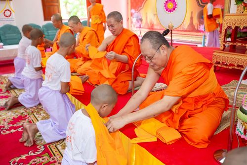 ภาพ No.216410:วันเสาร์ที่ 5 เมษายน พ.ศ. 2568 พิธีขอบรรพชา พิธีขอสรณคมน์และศีล พิธีขอนิสสัย พิธีถวายบาตร ในโครงการบรรพชาสามเณรฟื้นฟูพระพุทธศาสนาทั่วไทย  ณ วัดพระพุทธบาท ราชวรมหาวิหาร ต.ขุนโขลน อ.พระพุทธบาท จ.สระบุรี