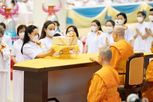 ภาพ No.88992:พิธีทอดผ้าป่าสมทบกฐินครั้งที่ 2 วันศุกร์ที่ 29 กันยายน พ.ศ. 2566 วันเพ็ญขึ้น 15 ค่ำ เดือน 10 ณ ห้องแก้วสารพัดนึก 1 วัดพระธรรมกาย