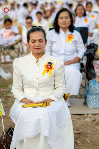 ภาพ No.275128:วันอาทิตย์ที่ 30 พฤศจิกายน พ.ศ. 2568 พิธีตอกเสาเข็ม "สร้างองค์พระเจดีย์เพื่อสร้างสันติภาพโลก" ต้นสุดท้าย ณ ศูนย์ปฏิบัติธรรมระยอง (บ้านช่องลม)