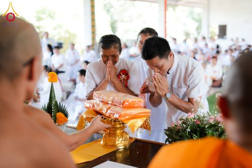 ภาพ No.165688:พิธีทอดกฐินศูนย์ปฏิบัติธรรมแก้วภูเรือ จ.เลย ในโครงการกฐินสามัคคีทั่วไทย 30,000 วัด บูชาธรรม 80 ปี หลวงพ่อธัมมชโย โดยคณะศิษยานุศิษย์วัดพระธรรมกาย วันที่ 20 ตุลาคม พ.ศ. 2567