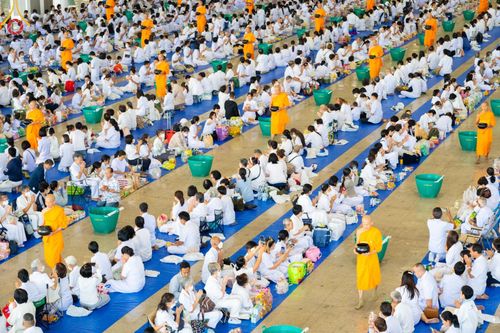 ภาพ No.207275:พิธีตักบาตร และปฏิบัติธรรมช่วงสาย ในวันมาฆบูชา วันพุธที่ 12 กุมภาพันธ์ พ.ศ. 2568 ณ วัดพระธรรมกาย จังหวัดปทุมธานี