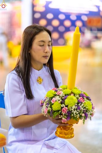 ภาพ No.337784:วันอาทิตย์ต้นเดือน 5 กรกฎาคม พ.ศ.2569 พิธีตักบาตรข้าวสารอาหารแห้ง  ณ บ้านแก้วเรือนทองคุณยายฯ วัดพระธรรมกาย