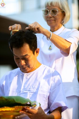 ภาพ No.319715:วันอาทิตย์ที่ 5 เมษายน พ.ศ.2569 พิธีตัดปอยผม และปลงผมนาคธรรมทายาท โครงการบรรพชาและอุปสมบทหมู่ รุ่นบูชาธรรม 82 ปี หลวงพ่อธัมมชโย