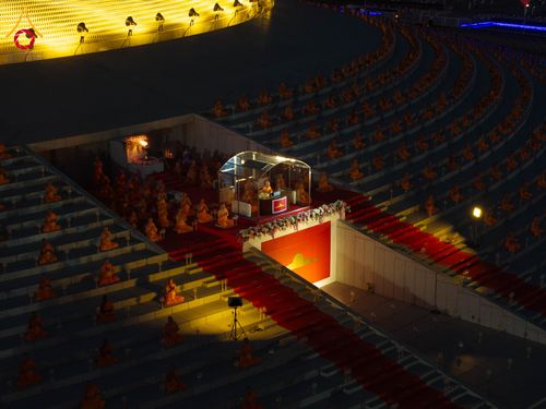 ภาพ No.312203:วันอังคารที่ 3 มีนาคม พ.ศ.2569 พิธีเวียนประทักษิณและจุดมาฆประทีป ณ ลานธรรมพระมหาธรรมกายเจดีย์ วัดพระธรรมกาย