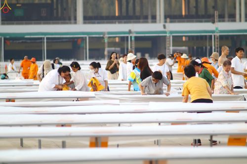 ภาพ No.320297:วันที่ 7-8 เมษายน พ.ศ.2569 การเตรียมงาน ณ ลานธรรม และ งานจราจร เพื่องานถวายมหาสังฆทาน 40,000 กว่าวัดทั่วประเทศ วันคุ้มครองโลก 22 เมษายน พ.ศ.2569 วัดพระธรรมกาย