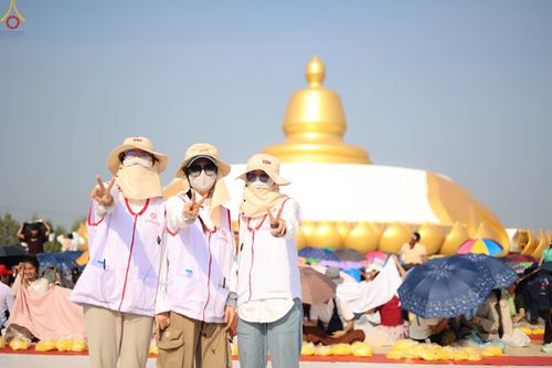 ภาพ No.306731:ภาพเบื้องหลังอาสาสมัครรวมใจ ชุดที่ 5 ในโครงการธรรมยาตรา กตัญญูบูชา มหาปูชนียาจารย์ พระมงคลเทพมุนี(สด จนฺทสโร) พระผู้ปราบมาร อนุสรณ์สถาน 7 แห่ง ปีที่ 14