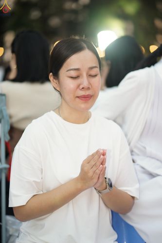 ภาพ No.289230:วันที่ 7 มกราคม พ.ศ. 2569 พิธีตักบาตรพระธรรมยาตรา ณ อนุสรณ์สถานลำดับที่ 1 สถานที่เกิดด้วยรูปกายเนื้อ อนุสรณ์สถานมหาวิหารพระมงคลเทพมุนี (โลตัสแลนด์) อ.สองพี่น้อง จ.สุพรรณบุรี ในโครงการธรรมยาตรา กตัญญูบูชา มหาปูชนียาจารย์ พระมงคลเทพมุนี(สด จนฺทสโร) พระผู้ป