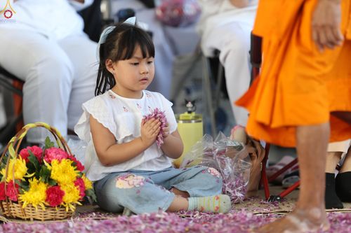 ภาพ No.305835:วันที่ 25 มกราคม พ.ศ. 2569 พิธีต้อนรับพระธรรมยาตรา วัดพระธรรมกาย(ภาพชุดที่ 3) ในโครงการธรรมยาตรา กตัญญูบูชา มหาปูชนียาจารย์ พระมงคลเทพมุนี(สด จนฺทสโร) พระผู้ปราบมาร อนุสรณ์สถาน 7 แห่ง ปีที่ 14