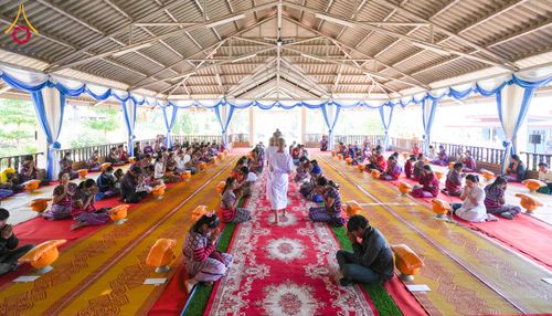 ภาพ No.317663:วันพฤหัสบดีที่ ๒ เมษายน พ.ศ.๒๕๖๙ พิธีบรรพชาสามเณรภาคฤดูร้อน น้อมบูชาธรรมอายุวัฒนมงคล ๘๒ ปี หลวงพ่อธัมมชโย และ ถวายเป็นพระราชกุศลแด่ สมเด็จพระกนิษฐาธิราชเจ้ากรมสมเด็จพระเทพรัตน์ราชสุดาฯ สยามบรมราชกุมารี รุ่นที่ ๑๓ ณ วัดทุ่งเจริญธรรม อำเภออมก๋อย จังหวัดเชี