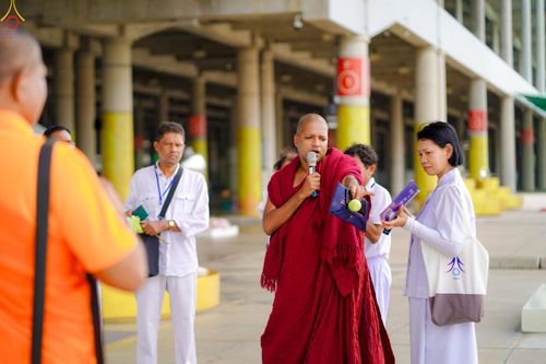 ภาพ No.345171:วันที่ 7 - 19 สิงหาคม พ.ศ.2569 ต้อนรับชาวต่างชาติเยี่ยมชมวัดพระธรรมกาย