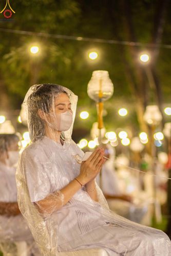 ภาพ No.89363:พิธีประดิษฐานรูปหล่อทองคำ  คุณยายอาจารย์มหารัตนอุบาสิกาจันทร์ ขนนกยูง ภายในมหาวิหารคุณยายอาจารย์ฯ เนื่องในวันครูผู้ค้นพบวิชชาธรรมกาย วันศุกร์ที่ 29 กันยายน พ.ศ. 2566 ณ วัดพระธรรมกาย จ.ปทุมธานี