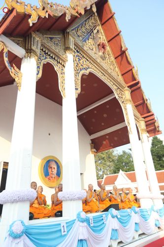 ภาพ No.297592:วันที่ 18 มกราคม พ.ศ. 2569 พิธีตักบาตรพระธรรมยาตรา ณ วัดโบสถ์บน ต.บางคูเวียง จ.นนทบุรี อนุสรณ์สถานลำดับที่ 4 สถานที่เกิดด้วยกายธรรม ในโครงการธรรมยาตรา กตัญญูบูชา มหาปูชนียาจารย์ พระมงคลเทพมุนี(สด จนฺทสโร) พระผู้ปราบมาร อนุสรณ์สถาน 7 แห่ง ปีที่ 14