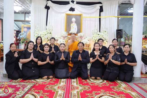 ภาพ No.337345:วันที่ 13-27 มิถุนายน พ.ศ.2569 พสกนิกรอำเภอคลองหลวง จัดพิธีบำเพ็ญกุศลสวดพระอภิธรรม อุทิศถวายพระกุศลแด่สมเด็จพระเจ้าลูกเธอ เจ้าฟ้าพัชรกิติยาภาฯ