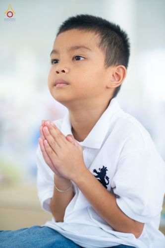 ภาพ No.90568:พิธีบุพเปตพลี  ครั้งที่ 141 ร่วมอุทิศบุญแด่หมู่ญาติที่ล่วงลับไปแล้ว และสืบทอดอายุพระพุทธศาสนา วันพฤหัสบดีที่ 14 ตุลาคม พ.ศ.2566 วันพระแรม 15 ค่ำ เดือน 10 ณ หอฉันคุณยายอาจารย์ฯ วัดพระธรรมกาย